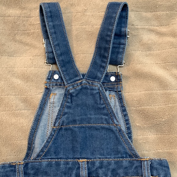 DKNY. Child’s 3T overalls. Distressed. Like new. Ripped Jean overalls. - Picture 4 of 10